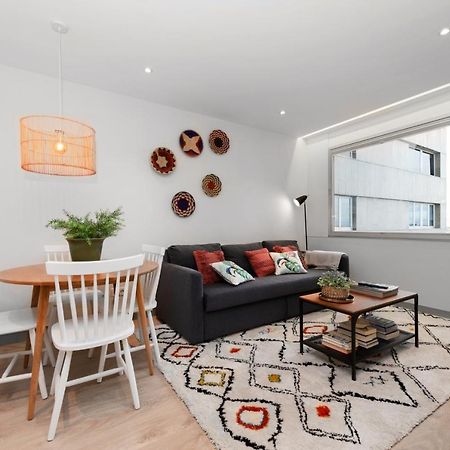 2 Bedrooms 1 Bathroom Furnished - Justicia - Executive Style - Mintystay マドリード エクステリア 写真