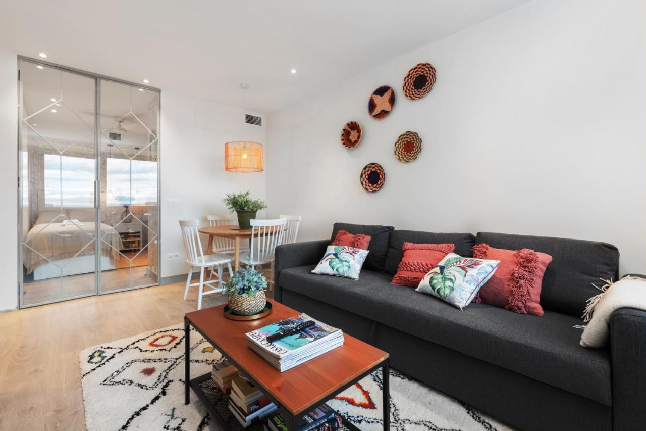 2 Bedrooms 1 Bathroom Furnished - Justicia - Executive Style - Mintystay マドリード エクステリア 写真