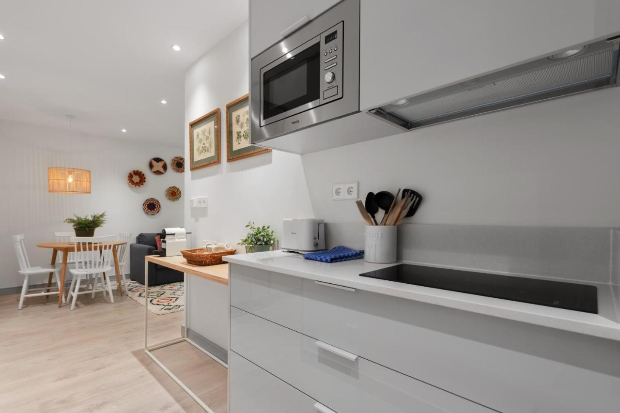 2 Bedrooms 1 Bathroom Furnished - Justicia - Executive Style - Mintystay マドリード エクステリア 写真