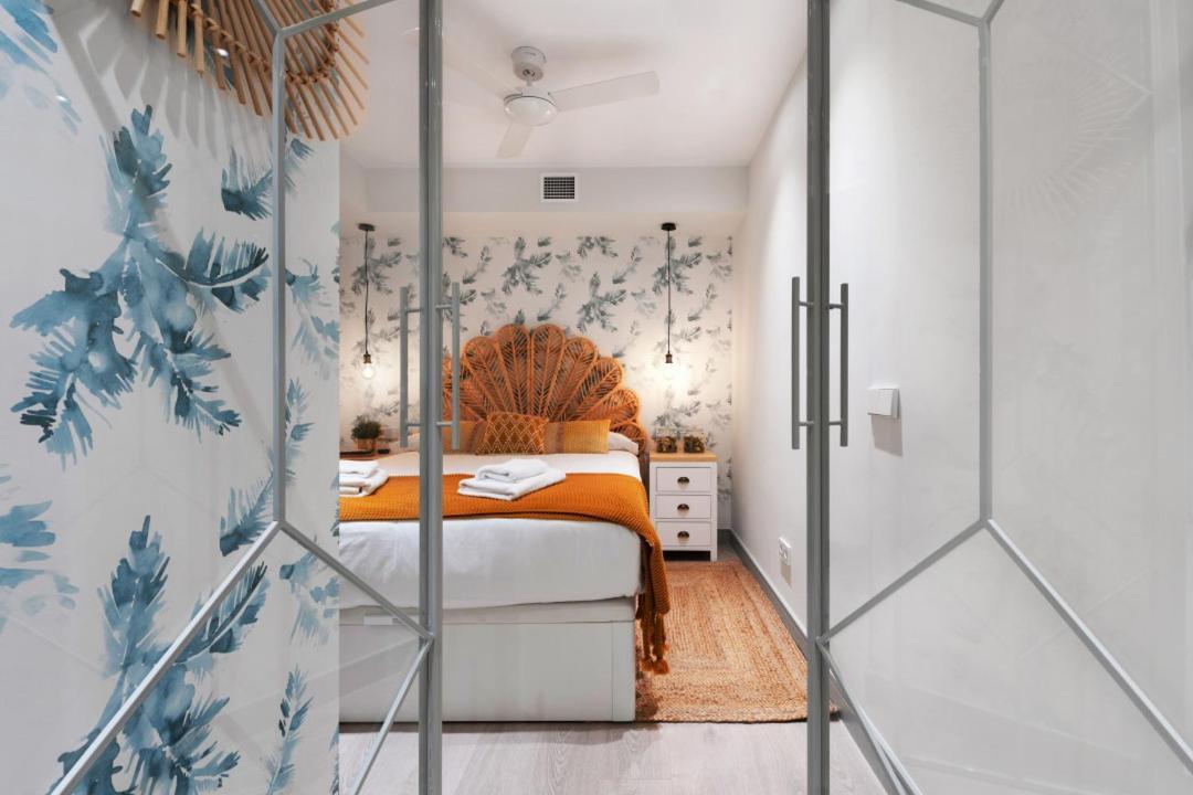 2 Bedrooms 1 Bathroom Furnished - Justicia - Executive Style - Mintystay マドリード エクステリア 写真